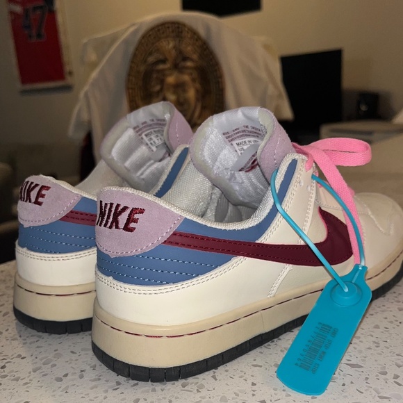 Nike SB Dunk Low Top Womens Sneakers Shoes. Size 8.5 - Picture 4 of 7